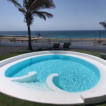 Villa La Concha Playa Honda (Lanzarote)
