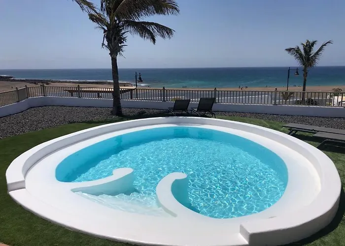 Villa La Concha Playa Honda (Lanzarote)